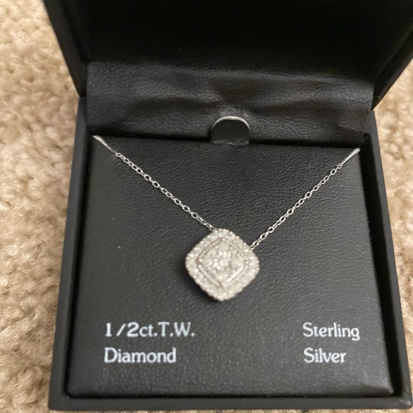 Diamond Brilliance 1/2ct.T.W. Diamond silver Necklace - Picture 4 of 4